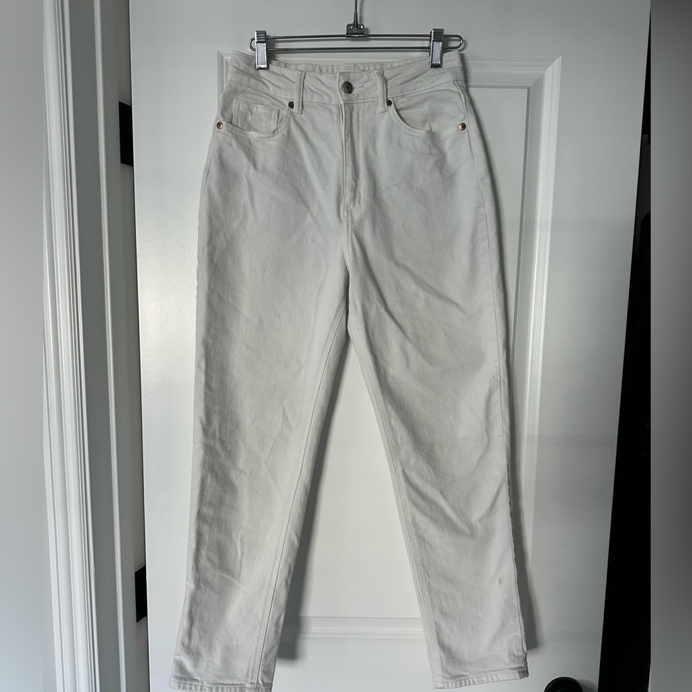H&M high waisted stretch white jeans, size 4